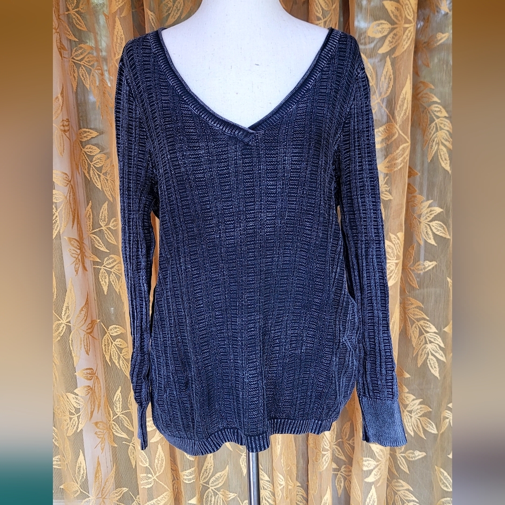 American Eagle V-Neck Knit Sweater Black Gray Cotton Blend Long Sleeve Small